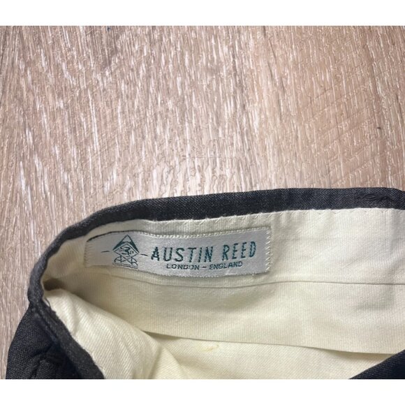 🌿 Austin Reed London | Classic Tailored Wool Trousers - Picture 5 of 8